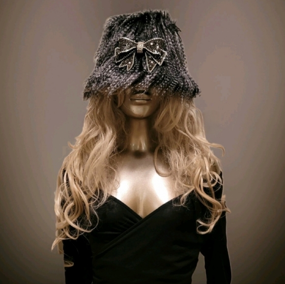 Vintage Black Faux Chinchilla Fur Super Furry Bucket Hat w/ Vtg. Crystal Brooch - Picture 2 of 16